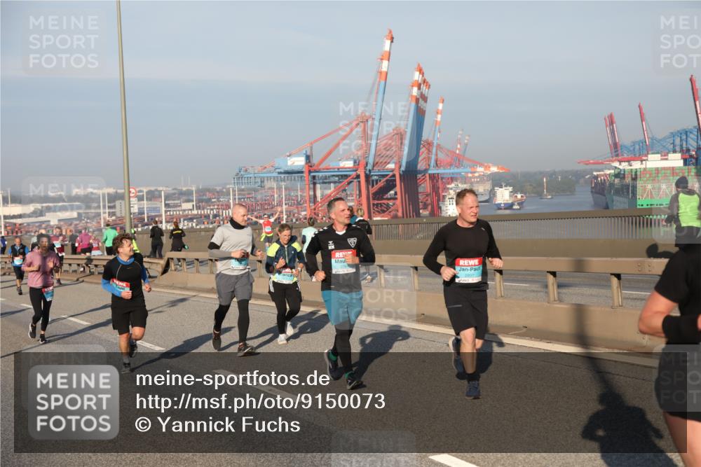 03.10.2025 - Köhlbrandbrückenlauf Yannick Fuchs http://msf.ph/oto/9150073 03.10.2025 08:41:53 Position 2 2807 meine-sportfotos.de