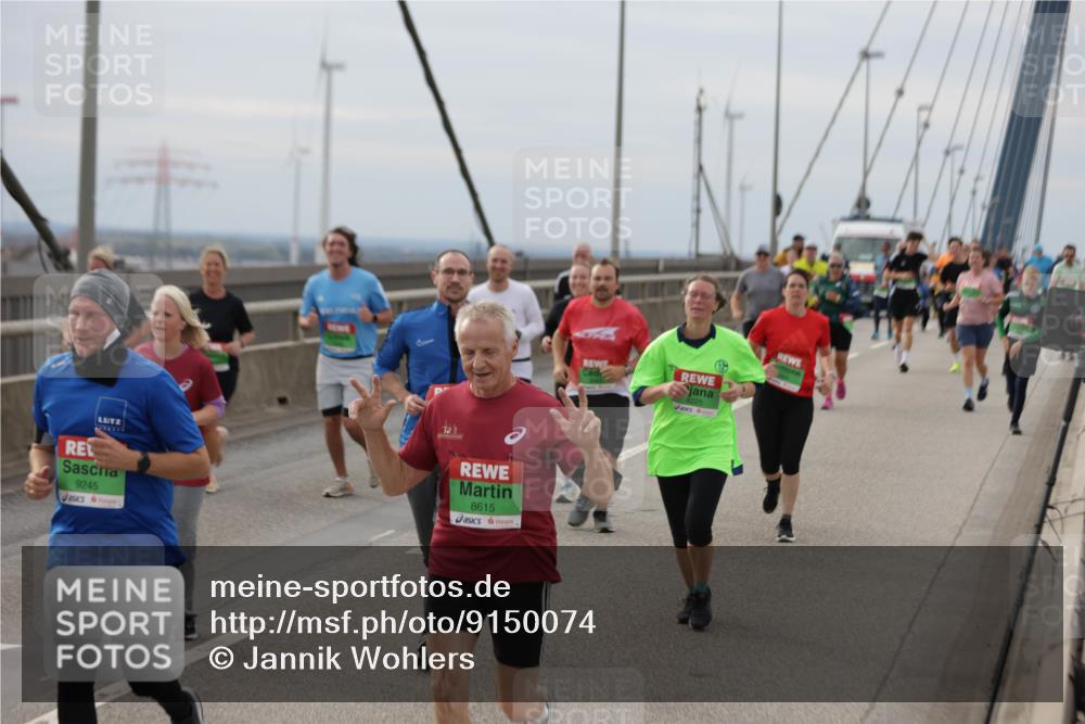 03.10.2025 - Köhlbrandbrückenlauf Jannik Wohlers http://msf.ph/oto/9150074 03.10.2025 15:55:07 Position 1 9245, 8615, 8225 meine-sportfotos.de