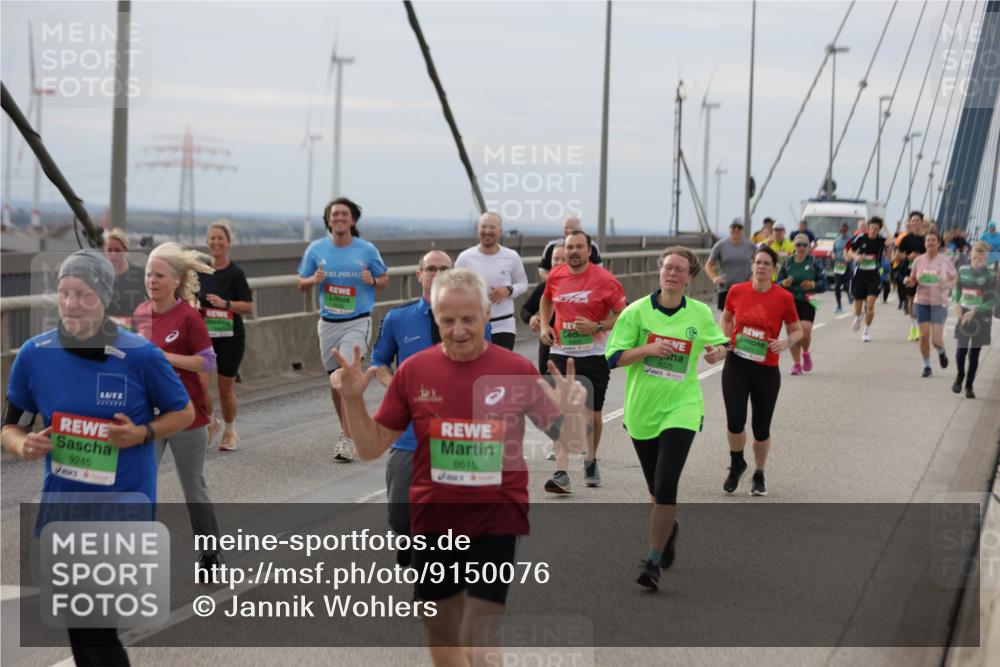 03.10.2025 - Köhlbrandbrückenlauf Jannik Wohlers http://msf.ph/oto/9150076 03.10.2025 15:55:07 Position 1 9245, 8615, 8225 meine-sportfotos.de