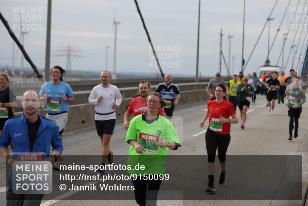03.10.2025 - Köhlbrandbrückenlauf Jannik Wohlers http://msf.ph/oto/9150099 03.10.2025 15:55:09 Position 1 8997, 8225, 8321 meine-sportfotos.de