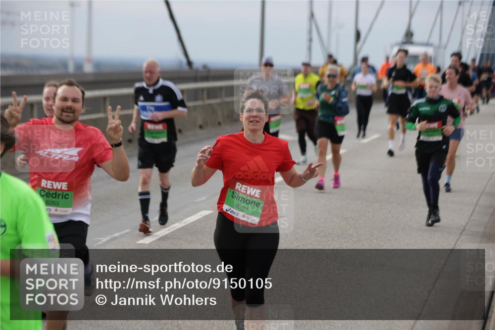 03.10.2025 - Köhlbrandbrückenlauf Jannik Wohlers http://msf.ph/oto/9150105 03.10.2025 15:55:10 Position 1 8263, 8321 meine-sportfotos.de