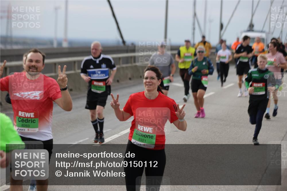 03.10.2025 - Köhlbrandbrückenlauf Jannik Wohlers http://msf.ph/oto/9150112 03.10.2025 15:55:10 Position 1 8263, 8321 meine-sportfotos.de