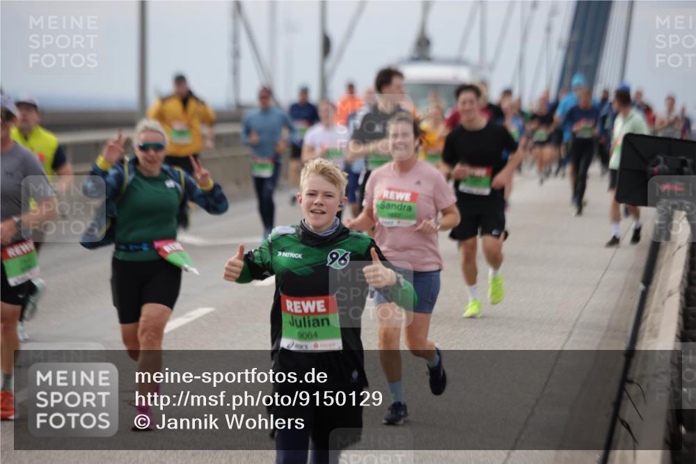 03.10.2025 - Köhlbrandbrückenlauf Jannik Wohlers http://msf.ph/oto/9150129 03.10.2025 15:55:12 Position 1 9064, 96, 9517 meine-sportfotos.de