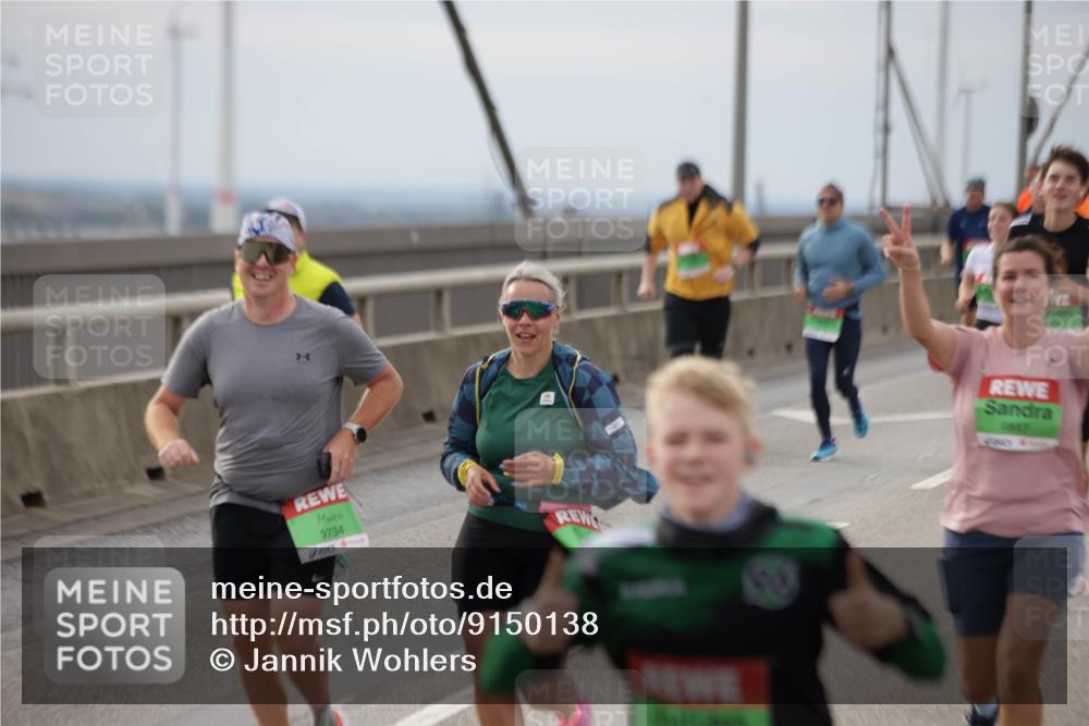 03.10.2025 - Köhlbrandbrückenlauf Jannik Wohlers http://msf.ph/oto/9150138 03.10.2025 15:55:13 Position 1 9734, 31887 meine-sportfotos.de