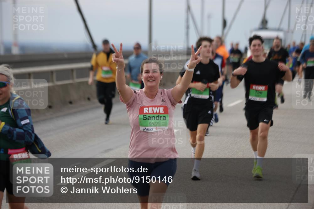 03.10.2025 - Köhlbrandbrückenlauf Jannik Wohlers http://msf.ph/oto/9150146 03.10.2025 15:55:14 Position 1 9517, 93, 1899 meine-sportfotos.de
