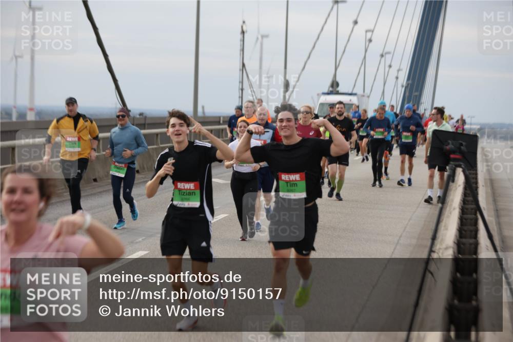 03.10.2025 - Köhlbrandbrückenlauf Jannik Wohlers http://msf.ph/oto/9150157 03.10.2025 15:55:16 Position 1 1266 meine-sportfotos.de