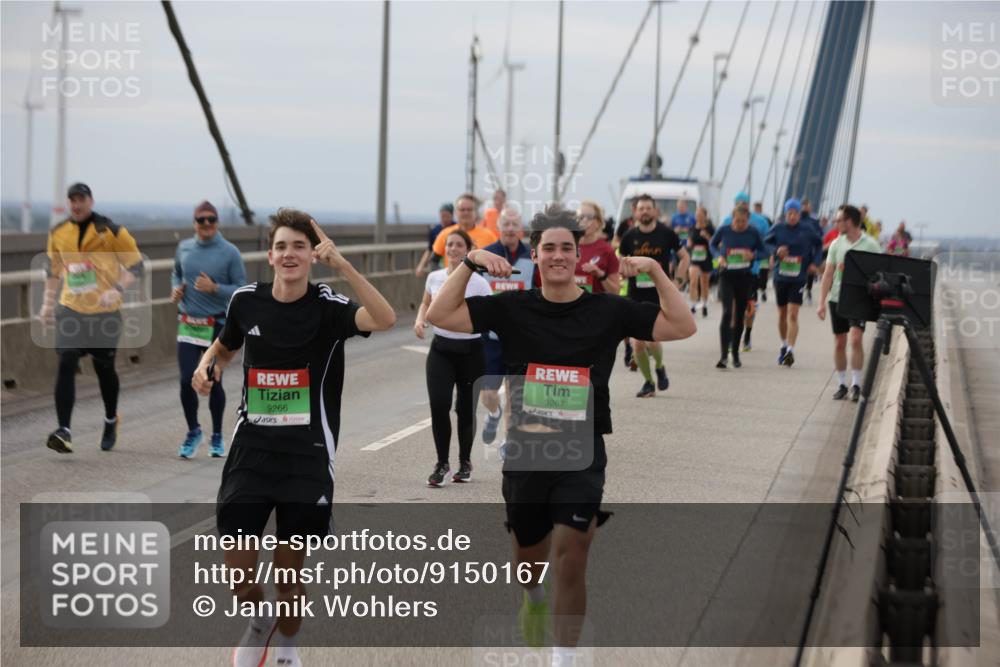 03.10.2025 - Köhlbrandbrückenlauf Jannik Wohlers http://msf.ph/oto/9150167 03.10.2025 15:55:16 Position 1 9266, 9267 meine-sportfotos.de