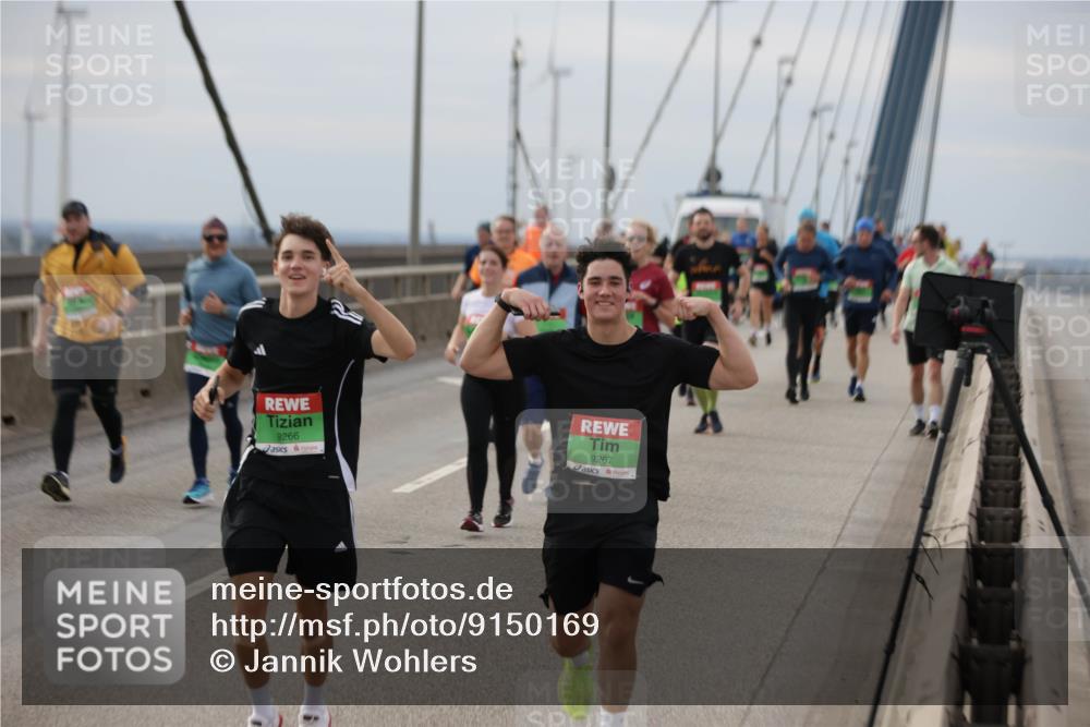 03.10.2025 - Köhlbrandbrückenlauf Jannik Wohlers http://msf.ph/oto/9150169 03.10.2025 15:55:16 Position 1 9266, 9267 meine-sportfotos.de