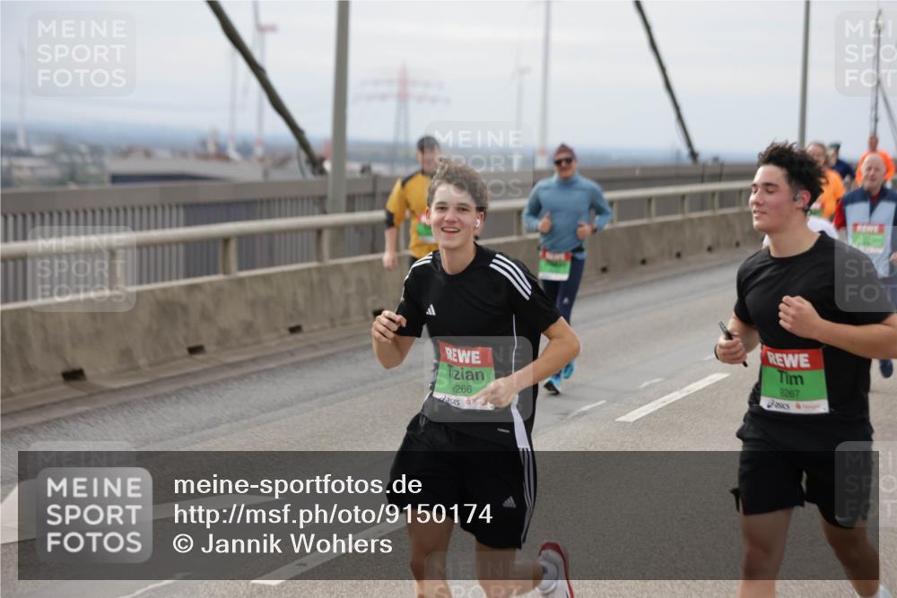 03.10.2025 - Köhlbrandbrückenlauf Jannik Wohlers http://msf.ph/oto/9150174 03.10.2025 15:55:17 Position 1 266, 9267 meine-sportfotos.de