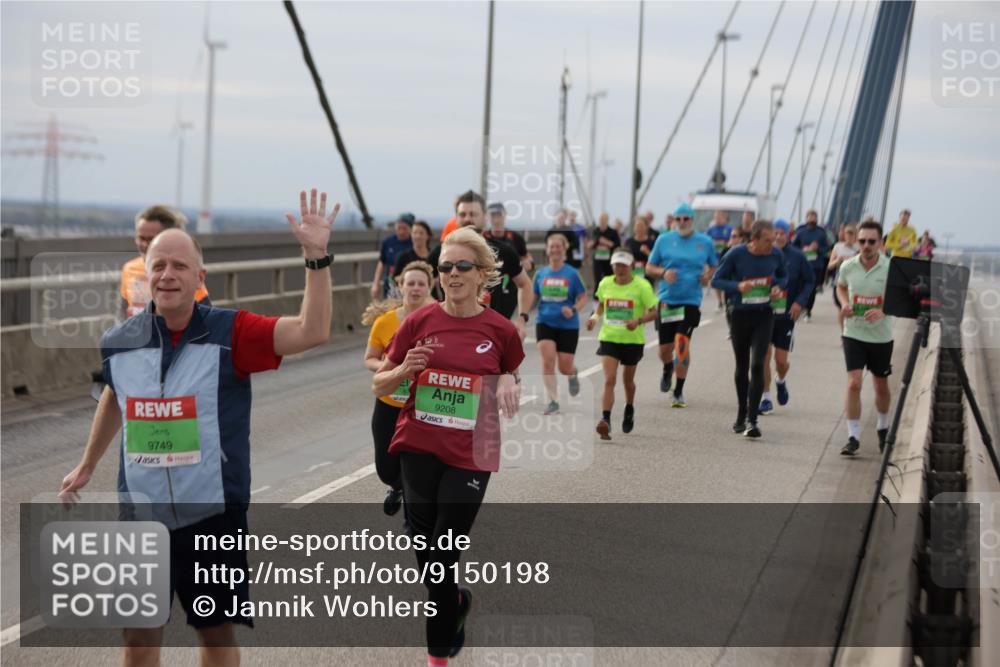 03.10.2025 - Köhlbrandbrückenlauf Jannik Wohlers http://msf.ph/oto/9150198 03.10.2025 15:55:20 Position 1 9749, 9208 meine-sportfotos.de