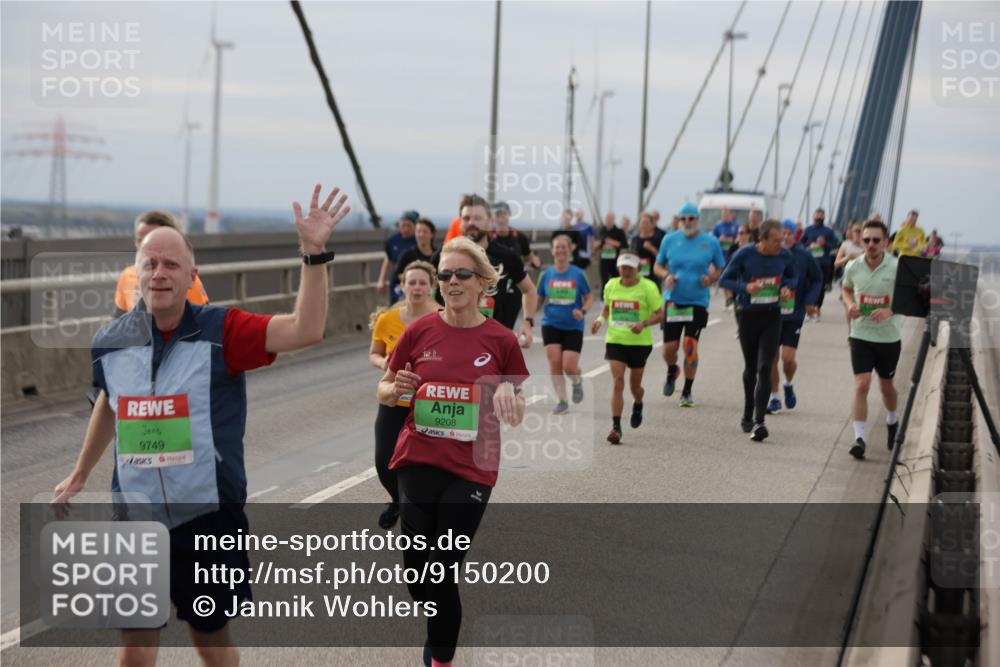 03.10.2025 - Köhlbrandbrückenlauf Jannik Wohlers http://msf.ph/oto/9150200 03.10.2025 15:55:20 Position 1 9749, 9208 meine-sportfotos.de