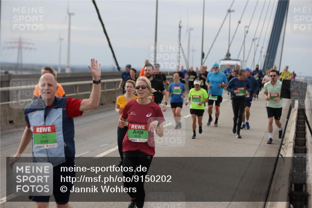 03.10.2025 - Köhlbrandbrückenlauf Jannik Wohlers http://msf.ph/oto/9150202 03.10.2025 15:55:20 Position 1 9749, 9208 meine-sportfotos.de