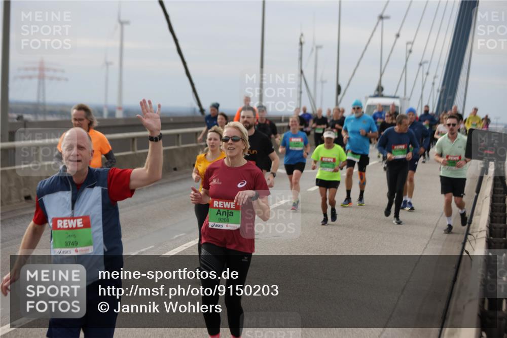 03.10.2025 - Köhlbrandbrückenlauf Jannik Wohlers http://msf.ph/oto/9150203 03.10.2025 15:55:20 Position 1 9749, 9208 meine-sportfotos.de