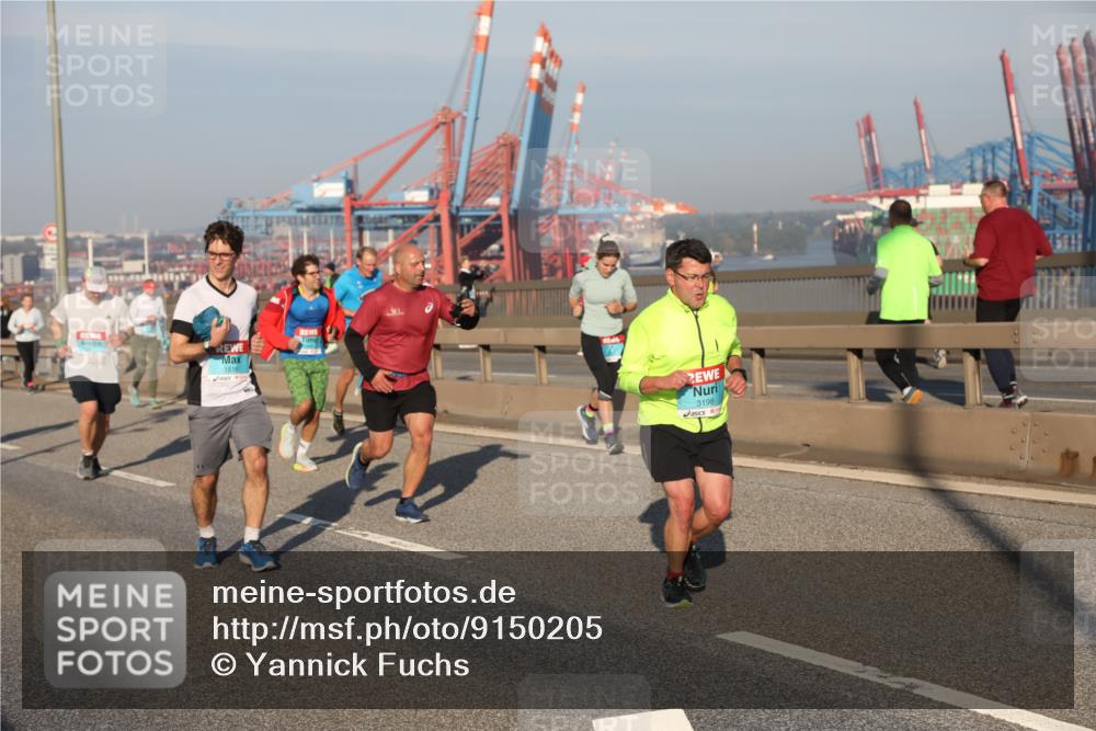 03.10.2025 - Köhlbrandbrückenlauf Yannick Fuchs http://msf.ph/oto/9150205 03.10.2025 08:42:05 Position 2 1516, 3198 meine-sportfotos.de