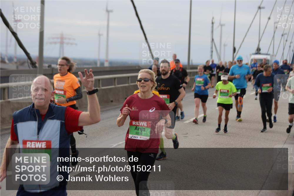 03.10.2025 - Köhlbrandbrückenlauf Jannik Wohlers http://msf.ph/oto/9150211 03.10.2025 15:55:21 Position 1 9749, 17, 9208 meine-sportfotos.de