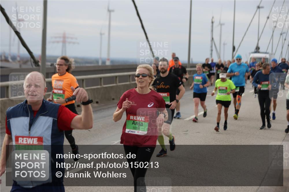 03.10.2025 - Köhlbrandbrückenlauf Jannik Wohlers http://msf.ph/oto/9150213 03.10.2025 15:55:21 Position 1 9749, 9208 meine-sportfotos.de