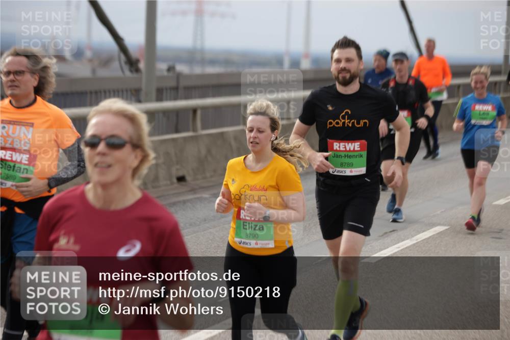 03.10.2025 - Köhlbrandbrückenlauf Jannik Wohlers http://msf.ph/oto/9150218 03.10.2025 15:55:22 Position 1 7589, 8790, 8789 meine-sportfotos.de