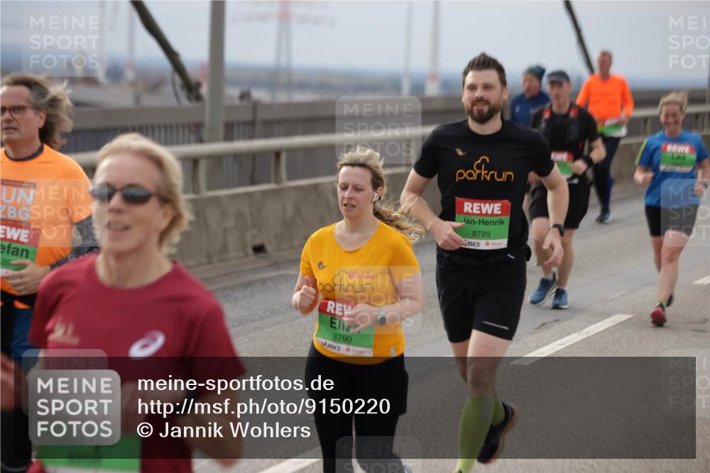 03.10.2025 - Köhlbrandbrückenlauf Jannik Wohlers http://msf.ph/oto/9150220 03.10.2025 15:55:22 Position 1 8790, 8789 meine-sportfotos.de