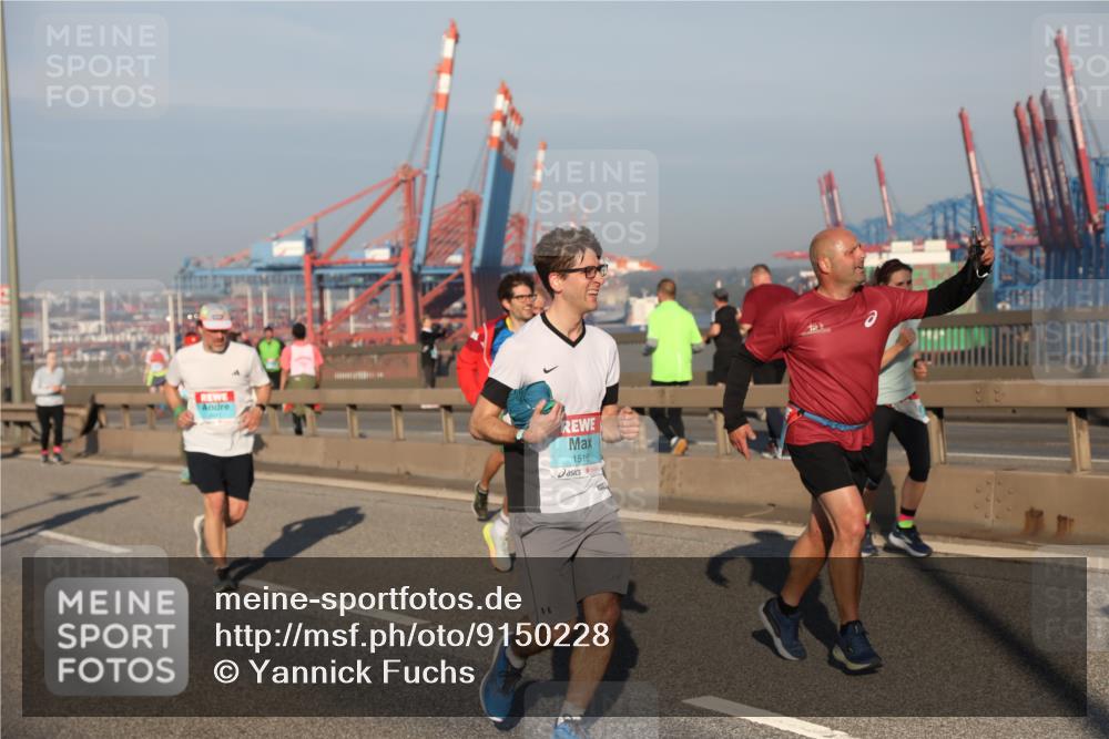 03.10.2025 - Köhlbrandbrückenlauf Yannick Fuchs http://msf.ph/oto/9150228 03.10.2025 08:42:07 Position 2 1516 meine-sportfotos.de