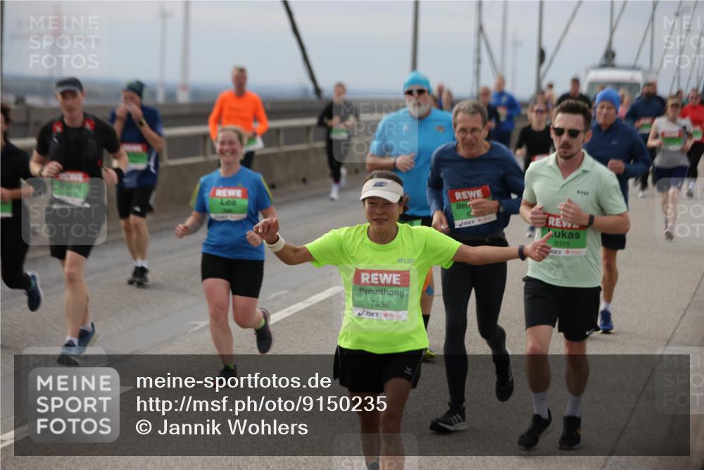 03.10.2025 - Köhlbrandbrückenlauf Jannik Wohlers http://msf.ph/oto/9150235 03.10.2025 15:55:24 Position 1 7436, 8315 meine-sportfotos.de