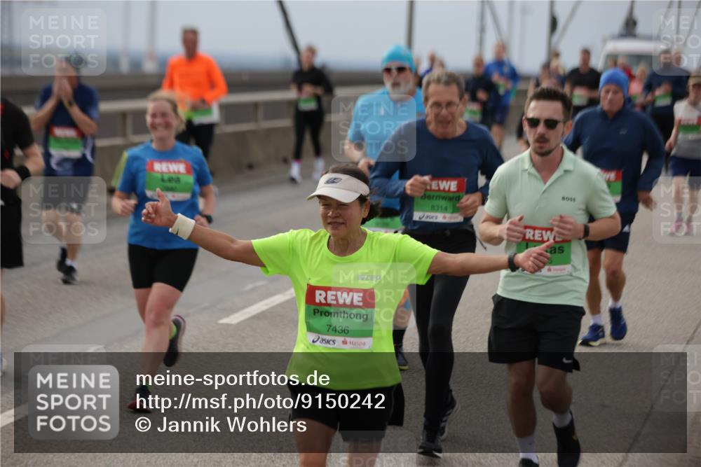 03.10.2025 - Köhlbrandbrückenlauf Jannik Wohlers http://msf.ph/oto/9150242 03.10.2025 15:55:24 Position 1 7436, 8314, 8055 meine-sportfotos.de