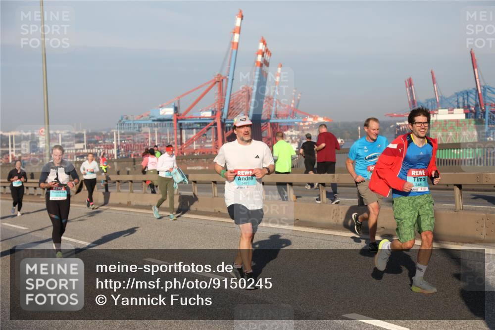 03.10.2025 - Köhlbrandbrückenlauf Yannick Fuchs http://msf.ph/oto/9150245 03.10.2025 08:42:08 Position 2 3481, 3484 meine-sportfotos.de