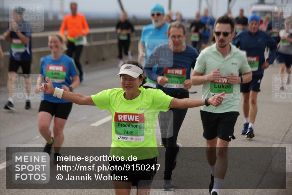 03.10.2025 - Köhlbrandbrückenlauf Jannik Wohlers http://msf.ph/oto/9150247 03.10.2025 15:55:24 Position 1 7436, 8314, 8315, 8055 meine-sportfotos.de
