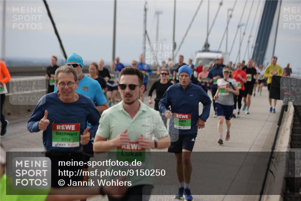 03.10.2025 - Köhlbrandbrückenlauf Jannik Wohlers http://msf.ph/oto/9150250 03.10.2025 15:55:25 Position 1 8314, 8315, 7632 meine-sportfotos.de