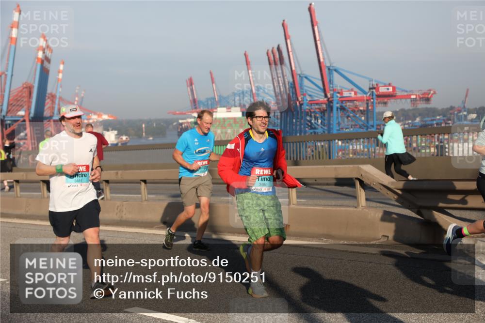 03.10.2025 - Köhlbrandbrückenlauf Yannick Fuchs http://msf.ph/oto/9150251 03.10.2025 08:42:09 Position 2 3481, 3484 meine-sportfotos.de