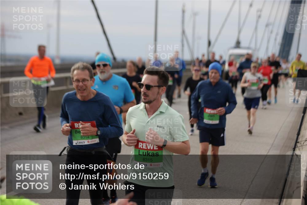 03.10.2025 - Köhlbrandbrückenlauf Jannik Wohlers http://msf.ph/oto/9150259 03.10.2025 15:55:25 Position 1 8314, 8315 meine-sportfotos.de
