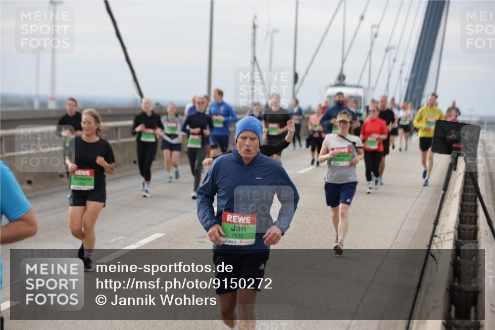 03.10.2025 - Köhlbrandbrückenlauf Jannik Wohlers http://msf.ph/oto/9150272 03.10.2025 15:55:27 Position 1 7632 meine-sportfotos.de