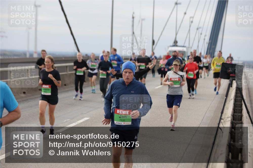 03.10.2025 - Köhlbrandbrückenlauf Jannik Wohlers http://msf.ph/oto/9150275 03.10.2025 15:55:27 Position 1 7632 meine-sportfotos.de