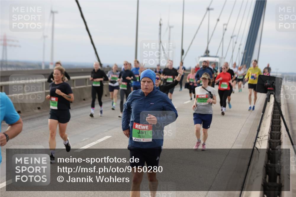 03.10.2025 - Köhlbrandbrückenlauf Jannik Wohlers http://msf.ph/oto/9150280 03.10.2025 15:55:27 Position 1 7632 meine-sportfotos.de