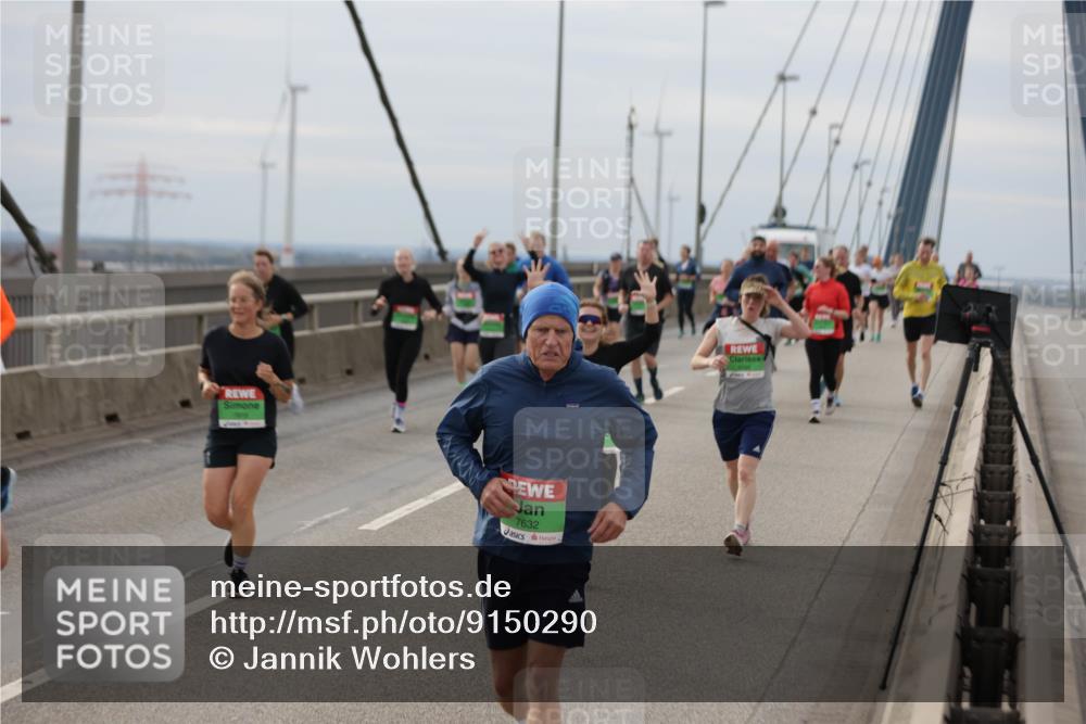 03.10.2025 - Köhlbrandbrückenlauf Jannik Wohlers http://msf.ph/oto/9150290 03.10.2025 15:55:27 Position 1 7632 meine-sportfotos.de