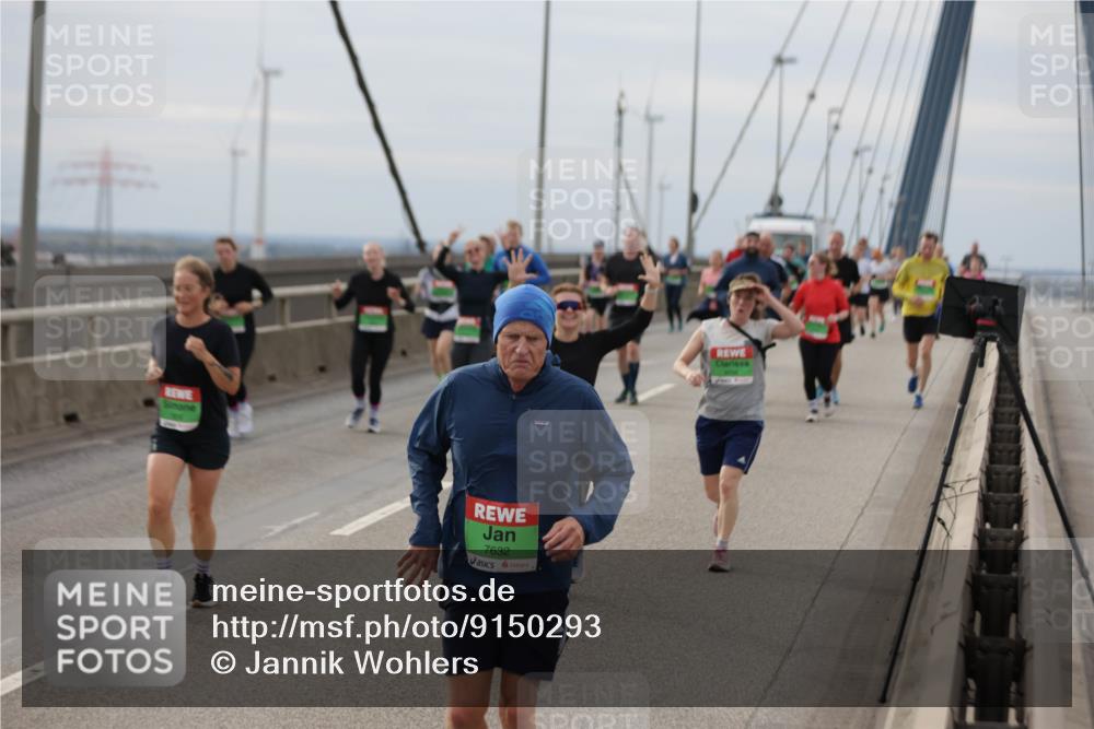 03.10.2025 - Köhlbrandbrückenlauf Jannik Wohlers http://msf.ph/oto/9150293 03.10.2025 15:55:27 Position 1 7632 meine-sportfotos.de