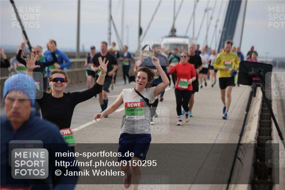 03.10.2025 - Köhlbrandbrückenlauf Jannik Wohlers http://msf.ph/oto/9150295 03.10.2025 15:55:28 Position 1 8098 meine-sportfotos.de
