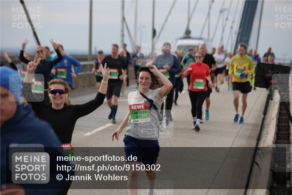 03.10.2025 - Köhlbrandbrückenlauf Jannik Wohlers http://msf.ph/oto/9150302 03.10.2025 15:55:28 Position 1 8098 meine-sportfotos.de