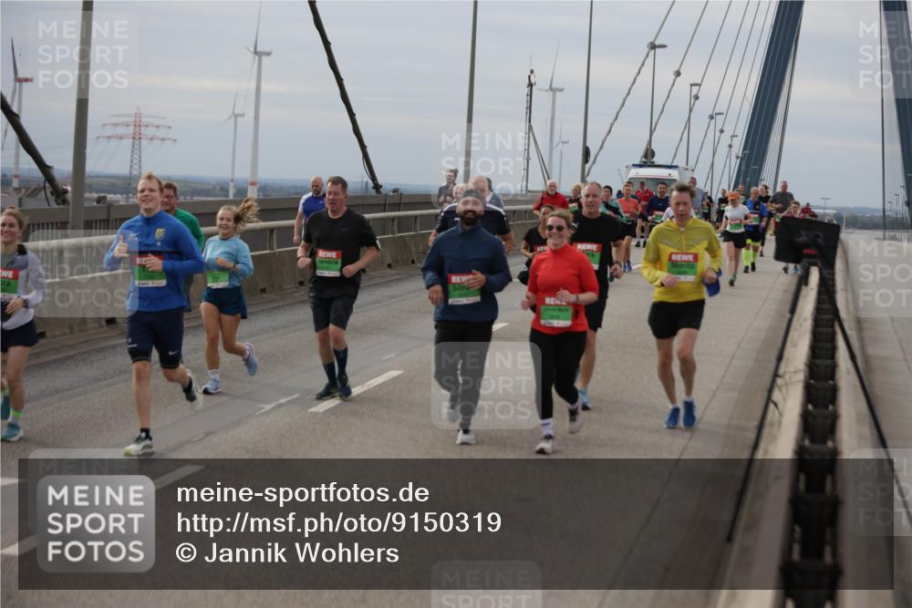 03.10.2025 - Köhlbrandbrückenlauf Jannik Wohlers http://msf.ph/oto/9150319 03.10.2025 15:55:32 Position 1  meine-sportfotos.de