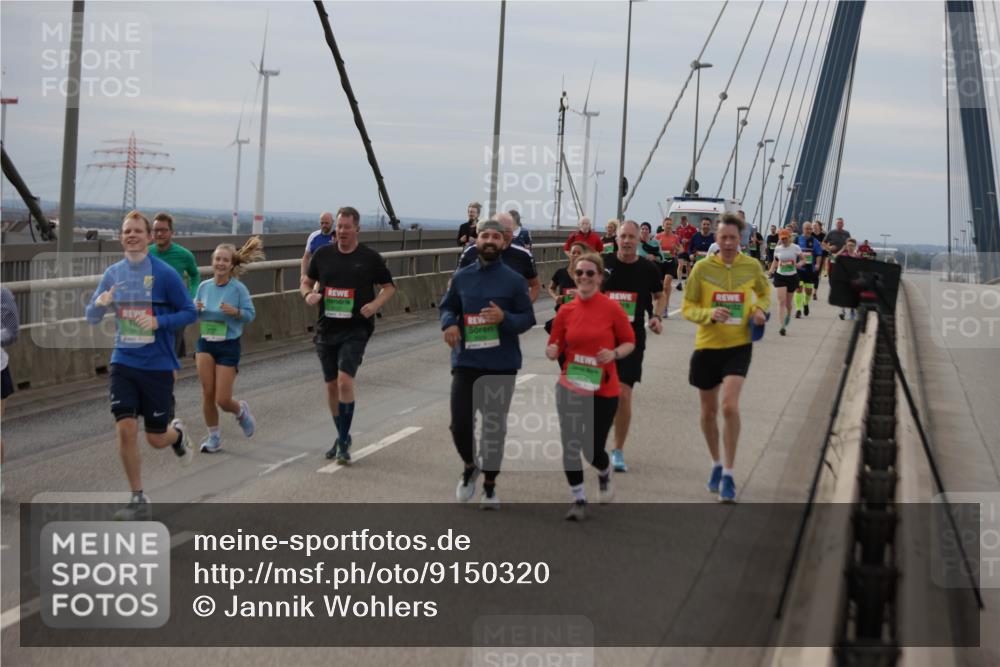 03.10.2025 - Köhlbrandbrückenlauf Jannik Wohlers http://msf.ph/oto/9150320 03.10.2025 15:55:32 Position 1  meine-sportfotos.de