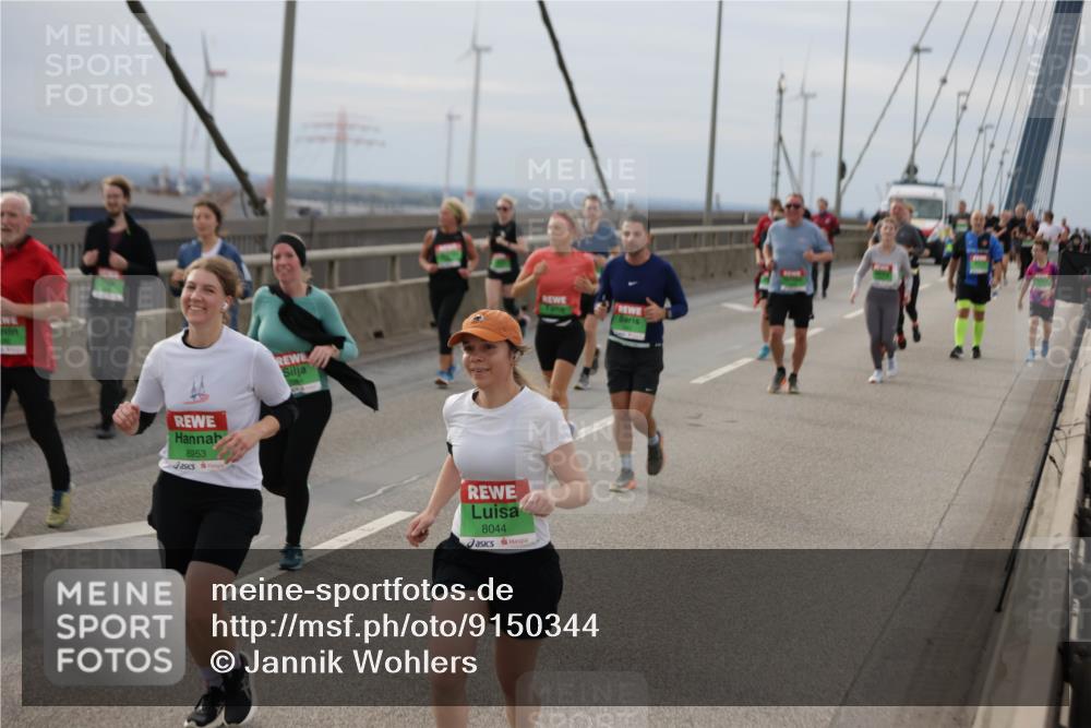 03.10.2025 - Köhlbrandbrückenlauf Jannik Wohlers http://msf.ph/oto/9150344 03.10.2025 15:55:41 Position 1 8953, 8044 meine-sportfotos.de