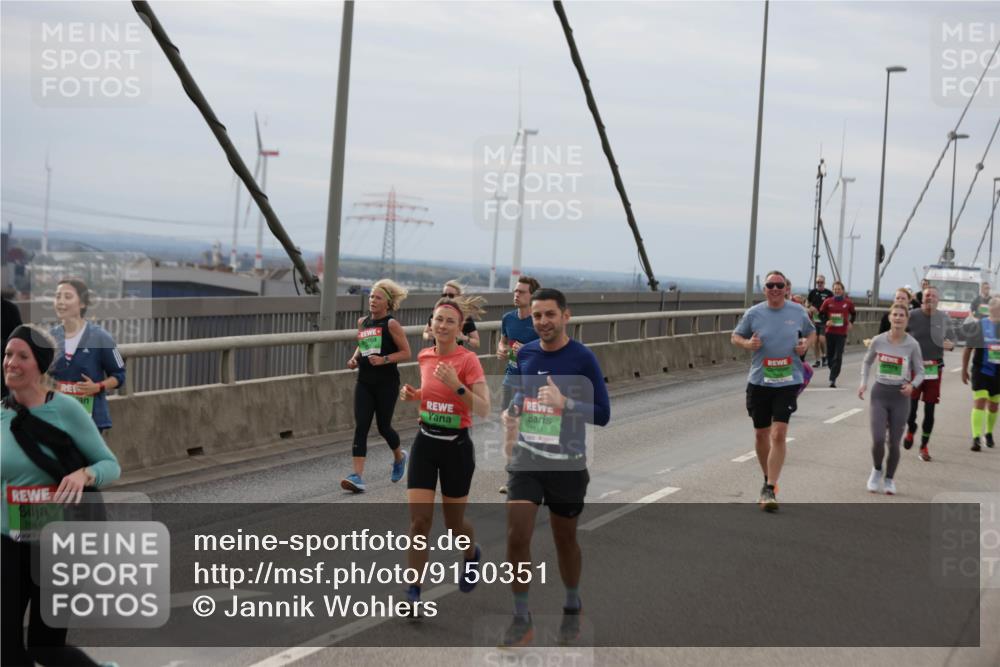 03.10.2025 - Köhlbrandbrückenlauf Jannik Wohlers http://msf.ph/oto/9150351 03.10.2025 15:55:42 Position 1 7544, 7441 meine-sportfotos.de
