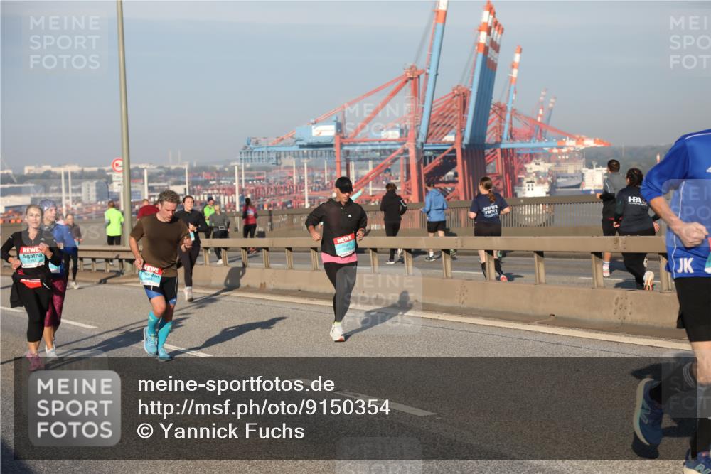 03.10.2025 - Köhlbrandbrückenlauf Yannick Fuchs http://msf.ph/oto/9150354 03.10.2025 08:42:20 Position 2 1294 meine-sportfotos.de