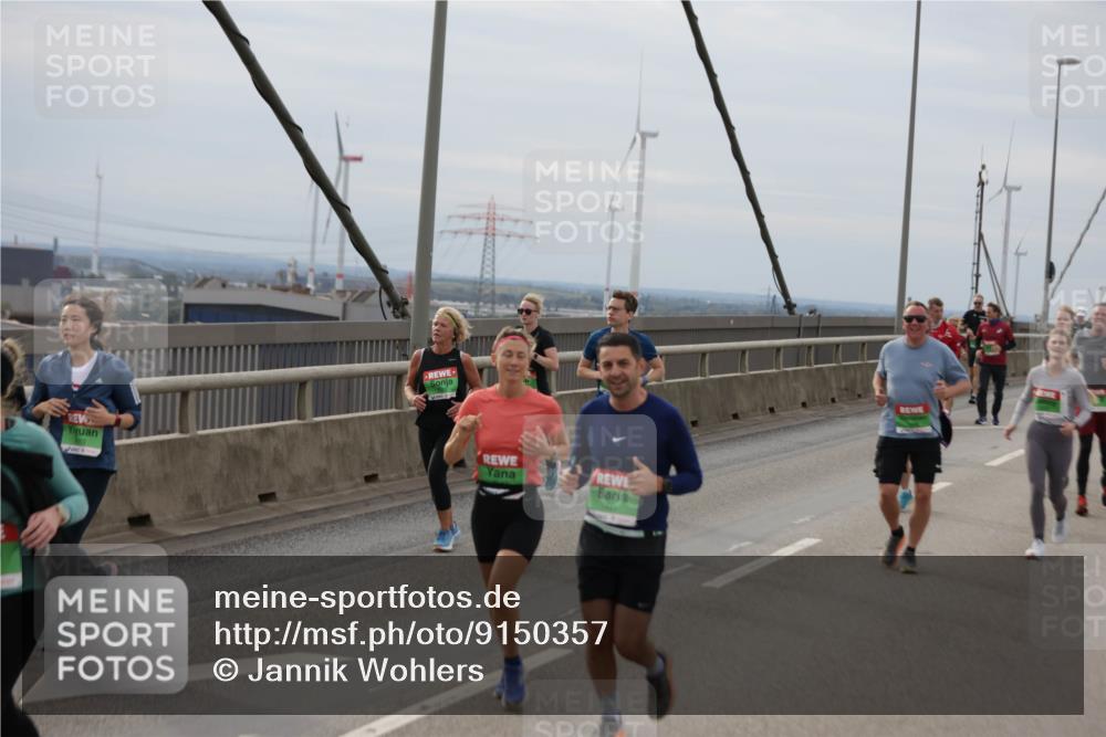 03.10.2025 - Köhlbrandbrückenlauf Jannik Wohlers http://msf.ph/oto/9150357 03.10.2025 15:55:42 Position 1 7441 meine-sportfotos.de