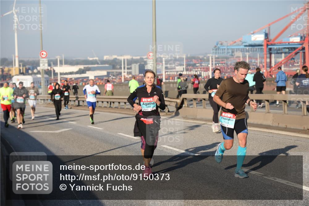 03.10.2025 - Köhlbrandbrückenlauf Yannick Fuchs http://msf.ph/oto/9150373 03.10.2025 08:42:22 Position 2 1294, 2903 meine-sportfotos.de