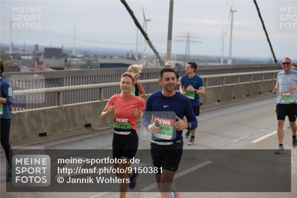 03.10.2025 - Köhlbrandbrückenlauf Jannik Wohlers http://msf.ph/oto/9150381 03.10.2025 15:55:43 Position 1 7441 meine-sportfotos.de