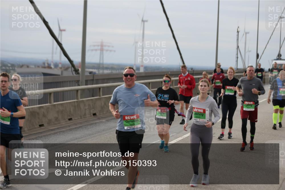03.10.2025 - Köhlbrandbrückenlauf Jannik Wohlers http://msf.ph/oto/9150393 03.10.2025 15:55:45 Position 1 7866, 21, 097, 70, 8345 meine-sportfotos.de