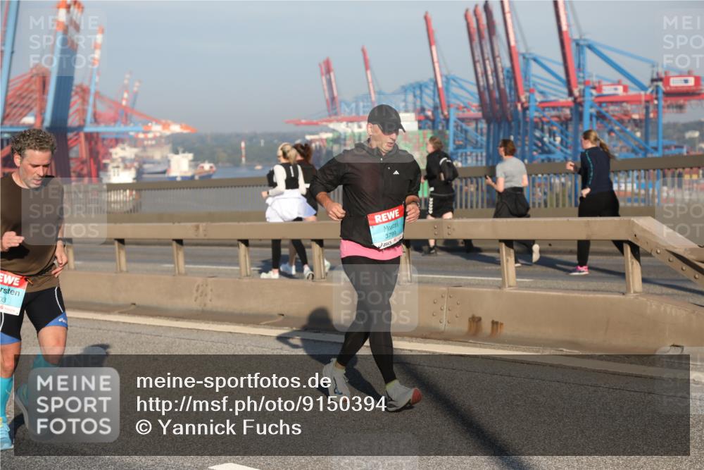 03.10.2025 - Köhlbrandbrückenlauf Yannick Fuchs http://msf.ph/oto/9150394 03.10.2025 08:42:23 Position 2 3799 meine-sportfotos.de