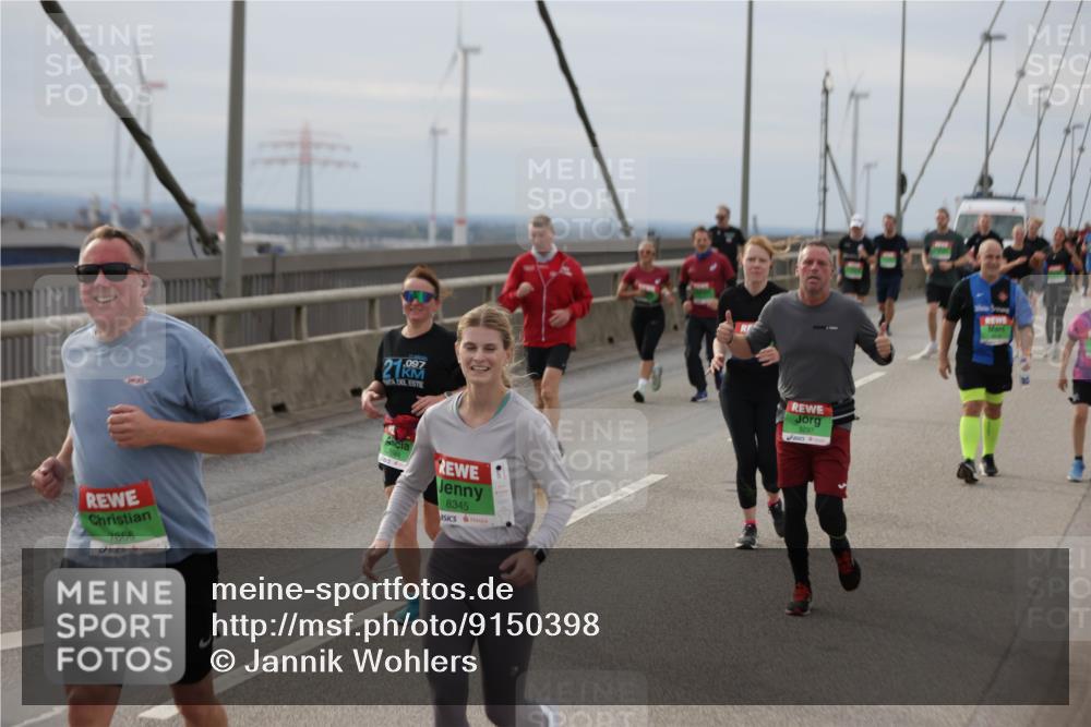 03.10.2025 - Köhlbrandbrückenlauf Jannik Wohlers http://msf.ph/oto/9150398 03.10.2025 15:55:46 Position 1 7866, 21, 8345, 9297, 6 meine-sportfotos.de