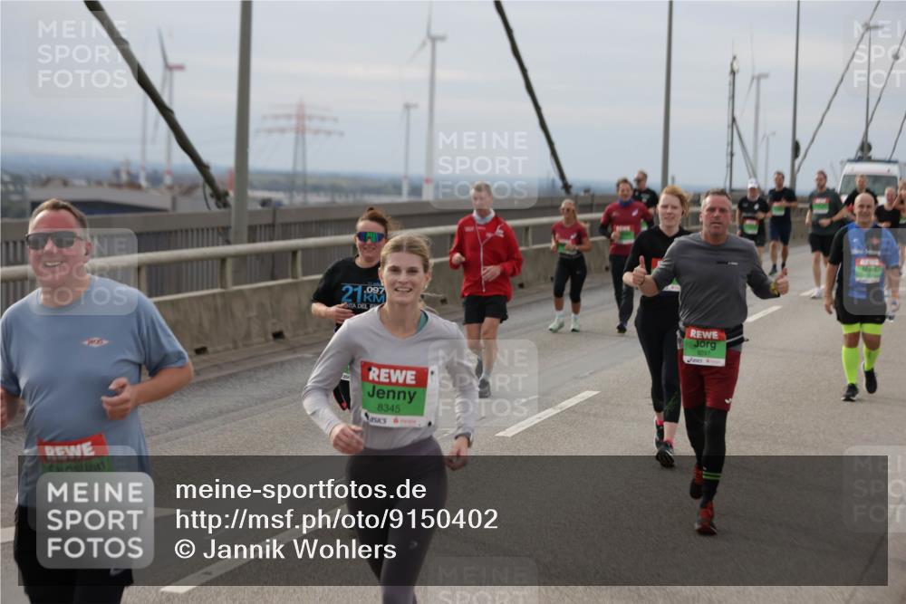 03.10.2025 - Köhlbrandbrückenlauf Jannik Wohlers http://msf.ph/oto/9150402 03.10.2025 15:55:46 Position 1 7884, 21, 097, 8345, 9297 meine-sportfotos.de