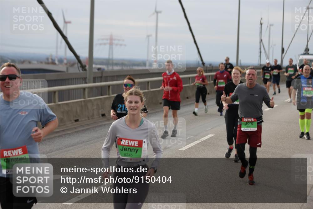 03.10.2025 - Köhlbrandbrückenlauf Jannik Wohlers http://msf.ph/oto/9150404 03.10.2025 15:55:46 Position 1 21, 7866, 8345, 9297, 21 meine-sportfotos.de